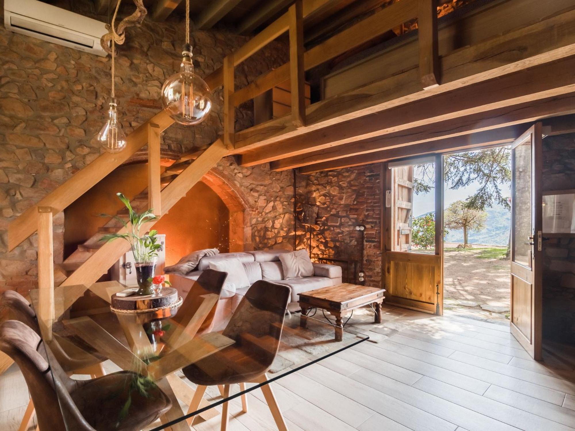Masia De Ferrer Country house